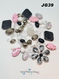Black,Pink & White Assorted beads Mixed JG39