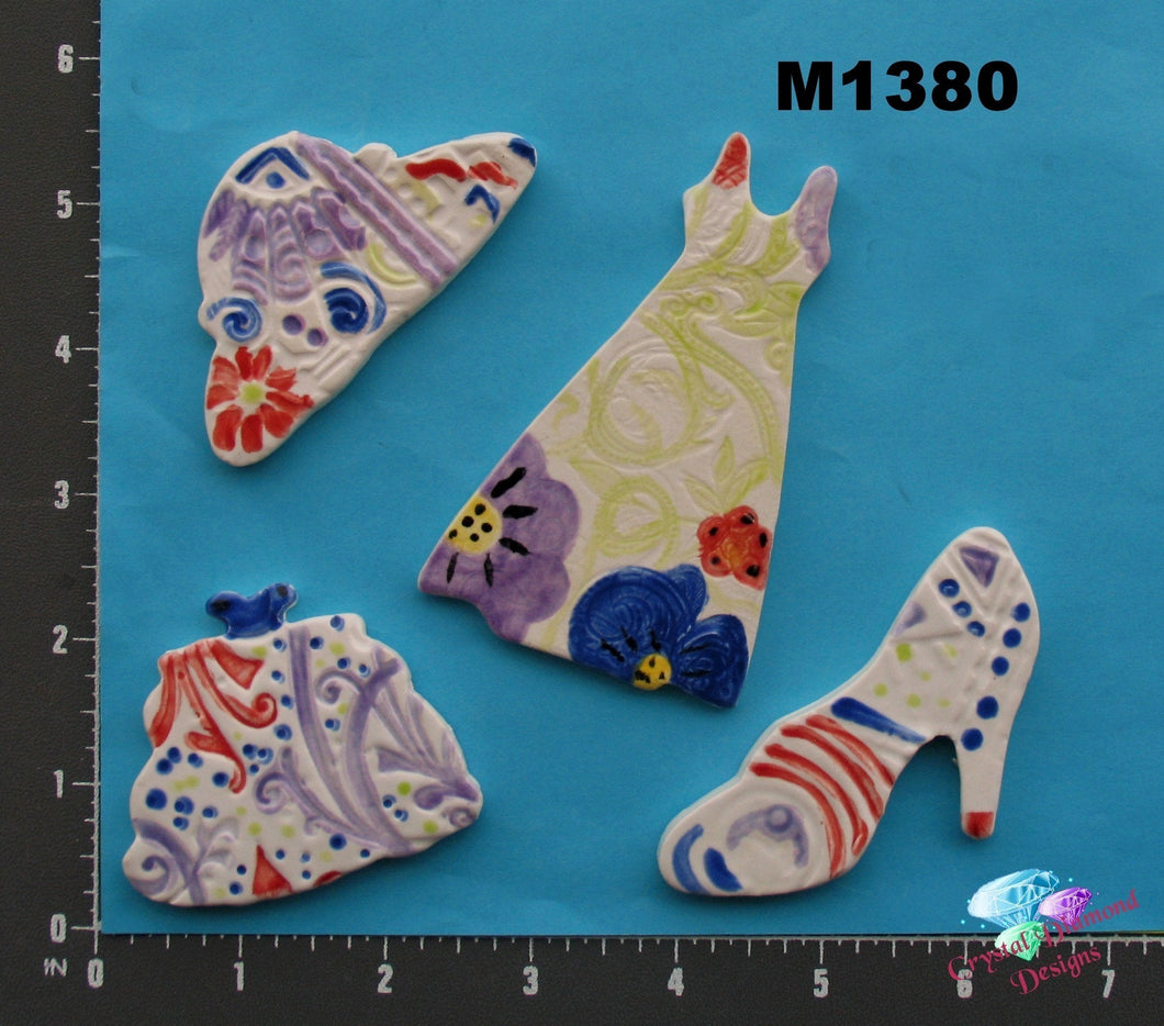CLOTHING - Handmade Creamic Tiles M1380