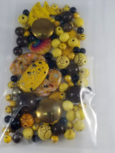 Load image into Gallery viewer, Golden Days  Mixed Assorted beads Mixed JG55
